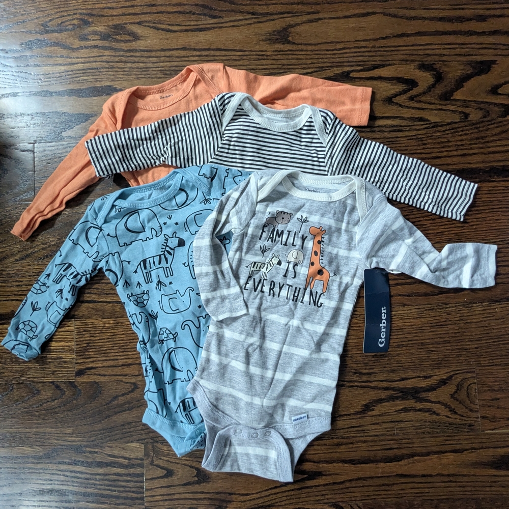 Long And Short Sleeved Onesies 3-6m